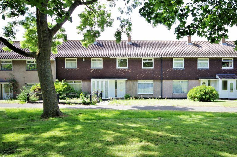 3 Bed Mid-Terrace Patchway.